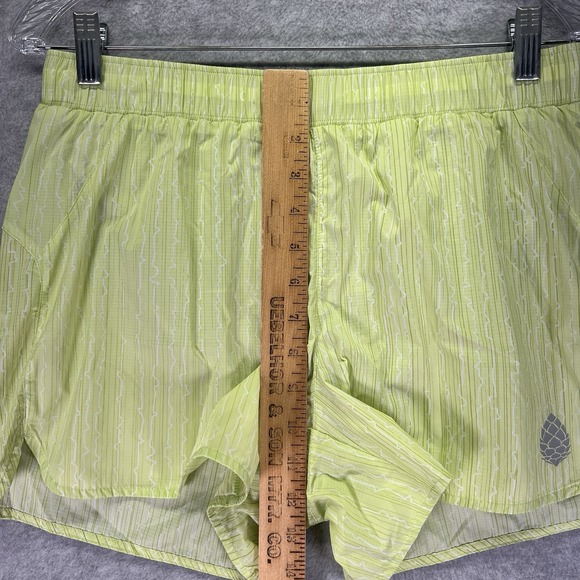 Stio Second Light Shorts Womens Medium 4" Green Tea Bark Stretch Hiking Running - Picture 3 of 11